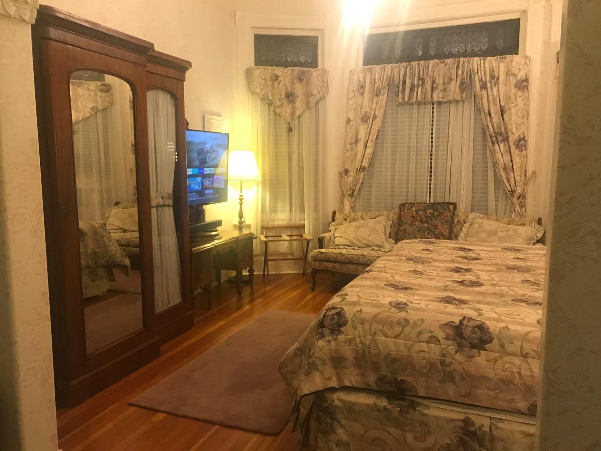 Haterleigh Heritage Inn Victoria Eksteriør billede